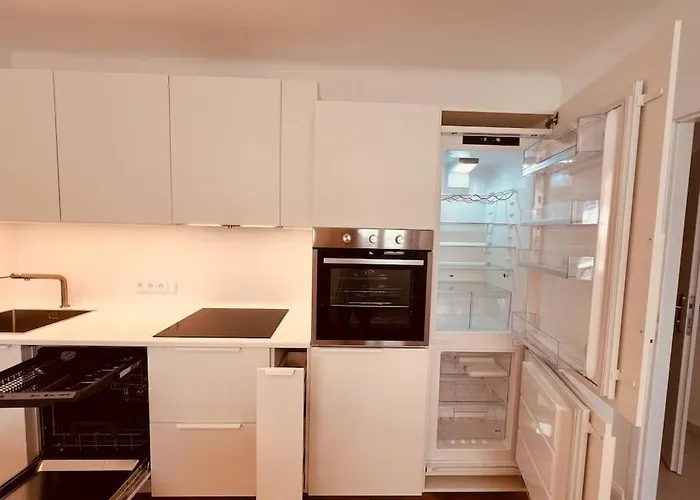 Business Design-apartment Апартаменти